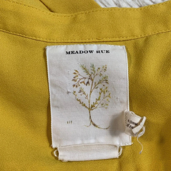 Anthropology meadow rue gold mustard yellow scalloped blouse size 8 button down - Picture 9 of 12